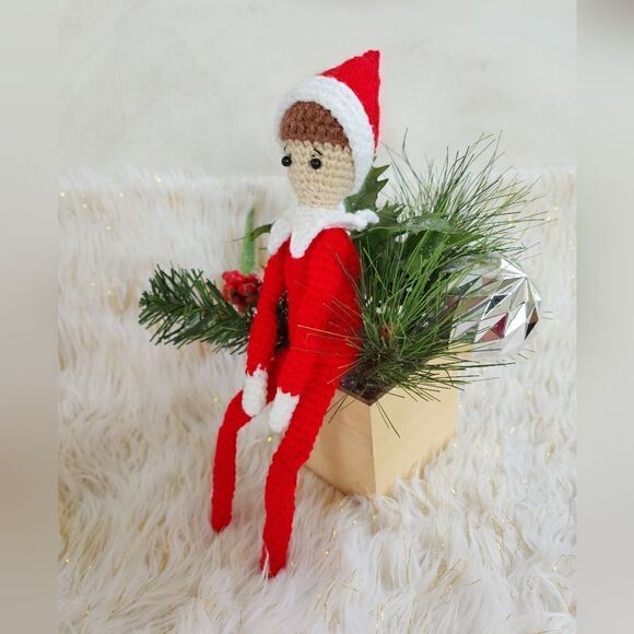 New Handmade Crochet Christmas Elf. - Picture 3 of 10